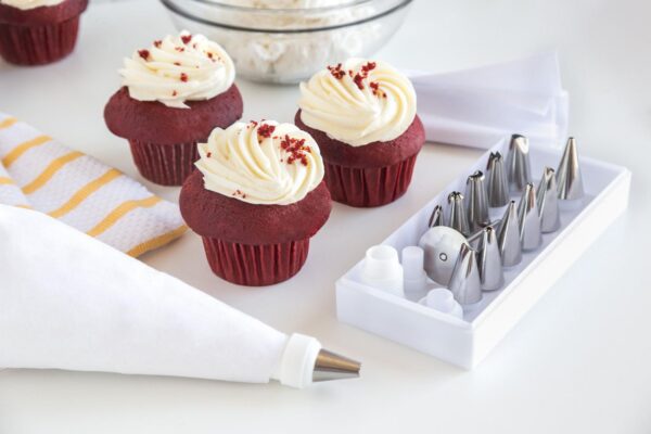 Cake Icing Decorating Set, 17-Piece 356 0703 3