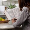 NKJV Reference Bible, Classic Verse-By-Verse, Center-Column, Genuine Leather - Image 2