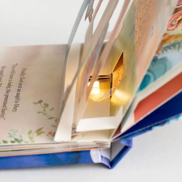 God's Christmas Promise - Lighted Pop-Up Book - Image 4