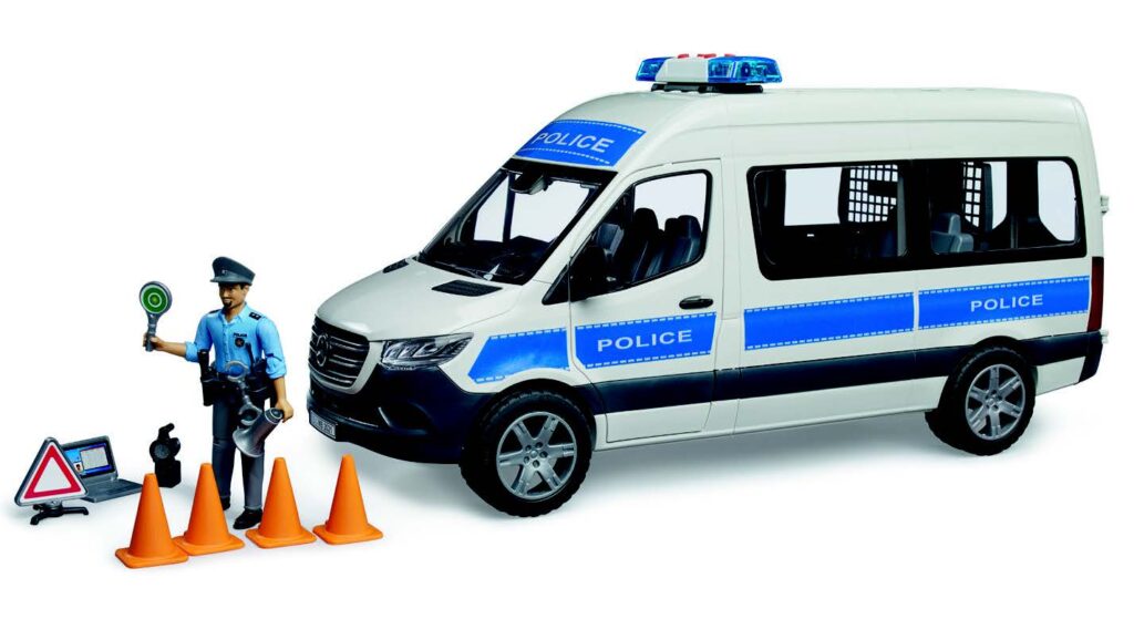 Image of MB Sprinter Police Emergency L & S and Policeman