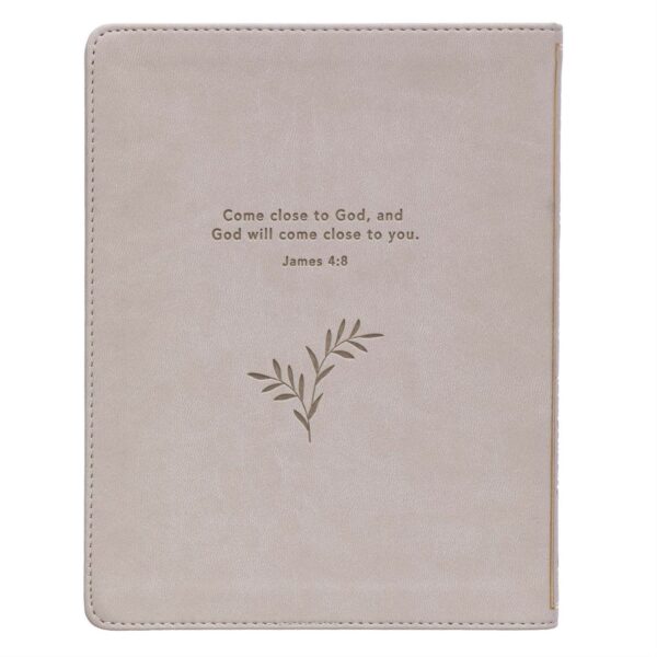 Devotional My Quiet Time Faux Leather 126 2933 1