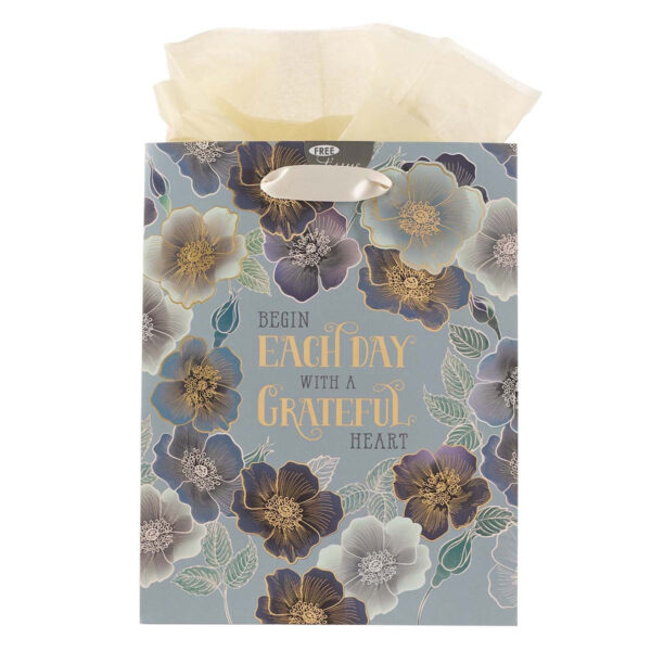 Gift Bag Begin Each Day With A Grateful Heart Medium 622 0351 0