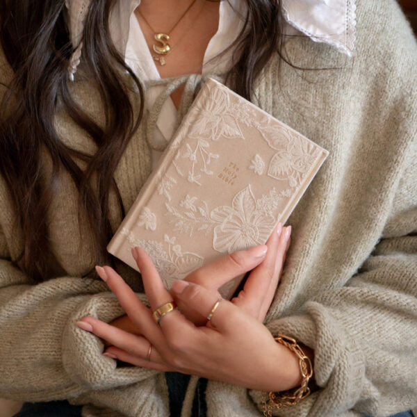 NLT Compact Bible: Casablanca Theme - Image 8