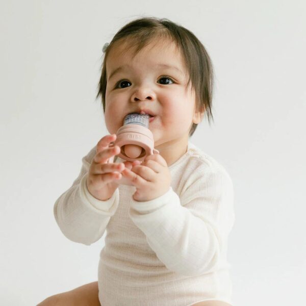 BIBS Baby Feeder - Blush - Image 4