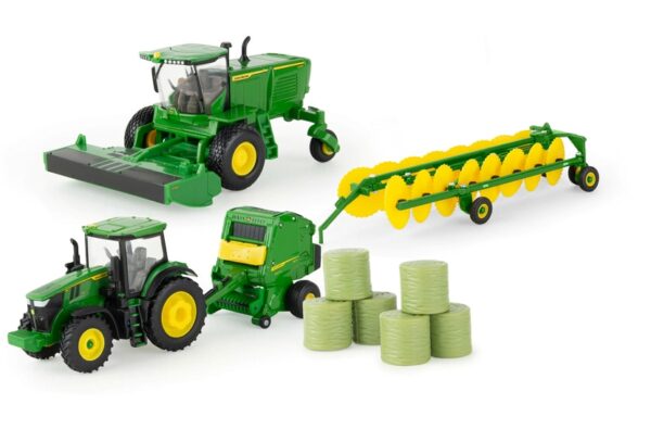 1:64 John Deere W235R Windrower Haying Set